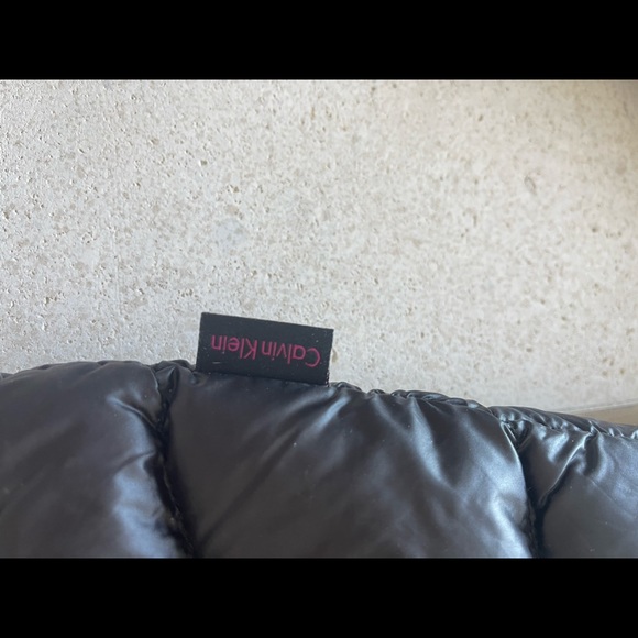 Calvin Klein Lightweight Black Puffer Jacket - Size S - Picture 4 of 4